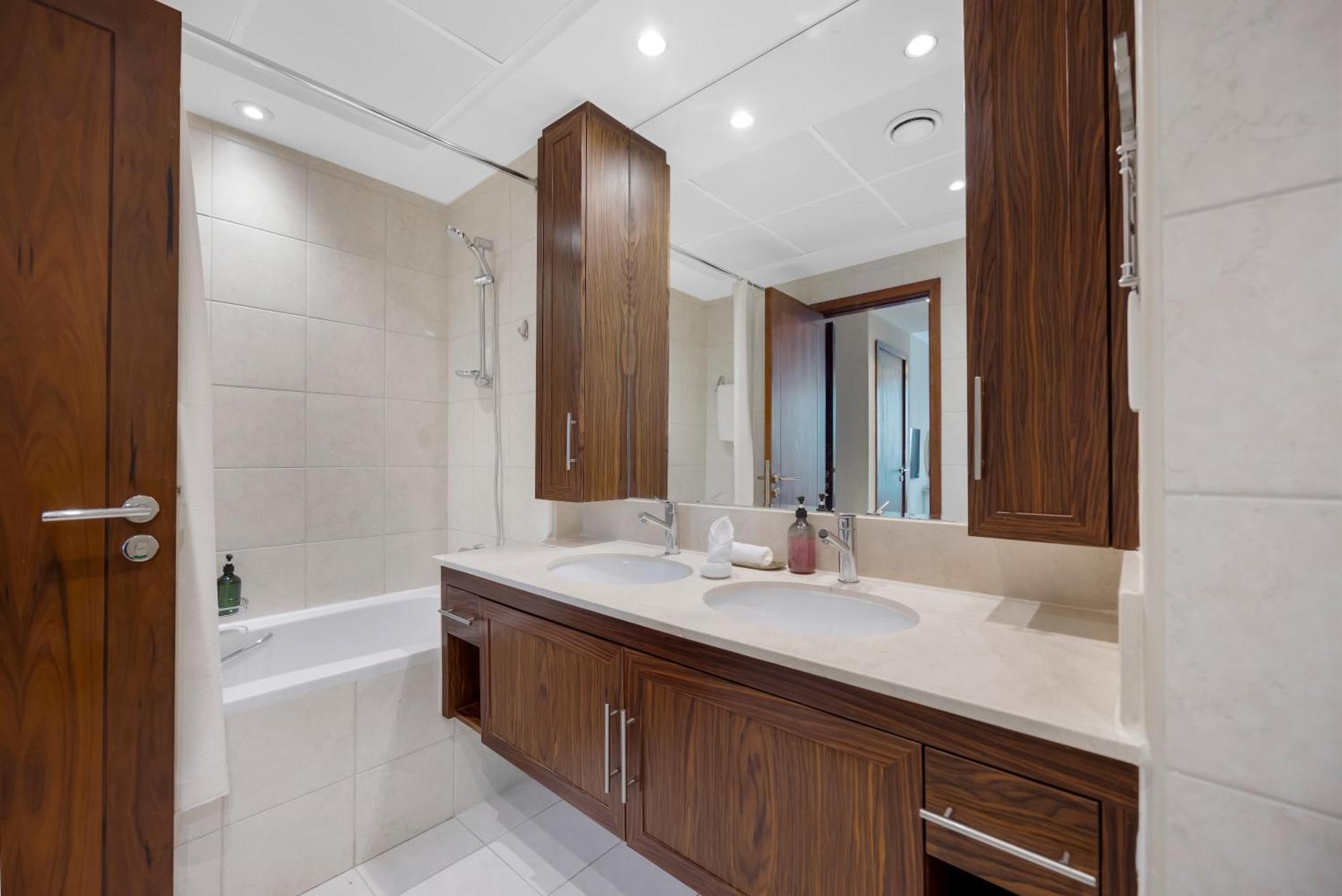 Durrani Homes - Grandiose 5Br Besides Dubai Mall With Burjkhalifa And Fountain View ภายนอก รูปภาพ